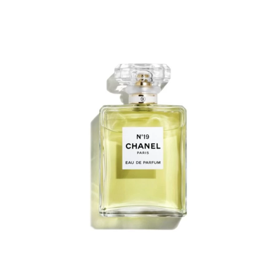Chanel No. 19 Eau de Parfum 100ml - Luxury Women's Perfume, Duty-Free & Authentic